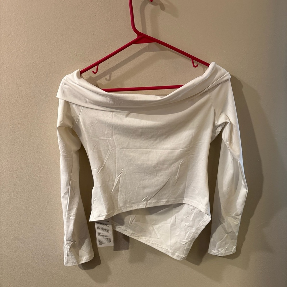 Peiara Off-Shoulder White Blouse